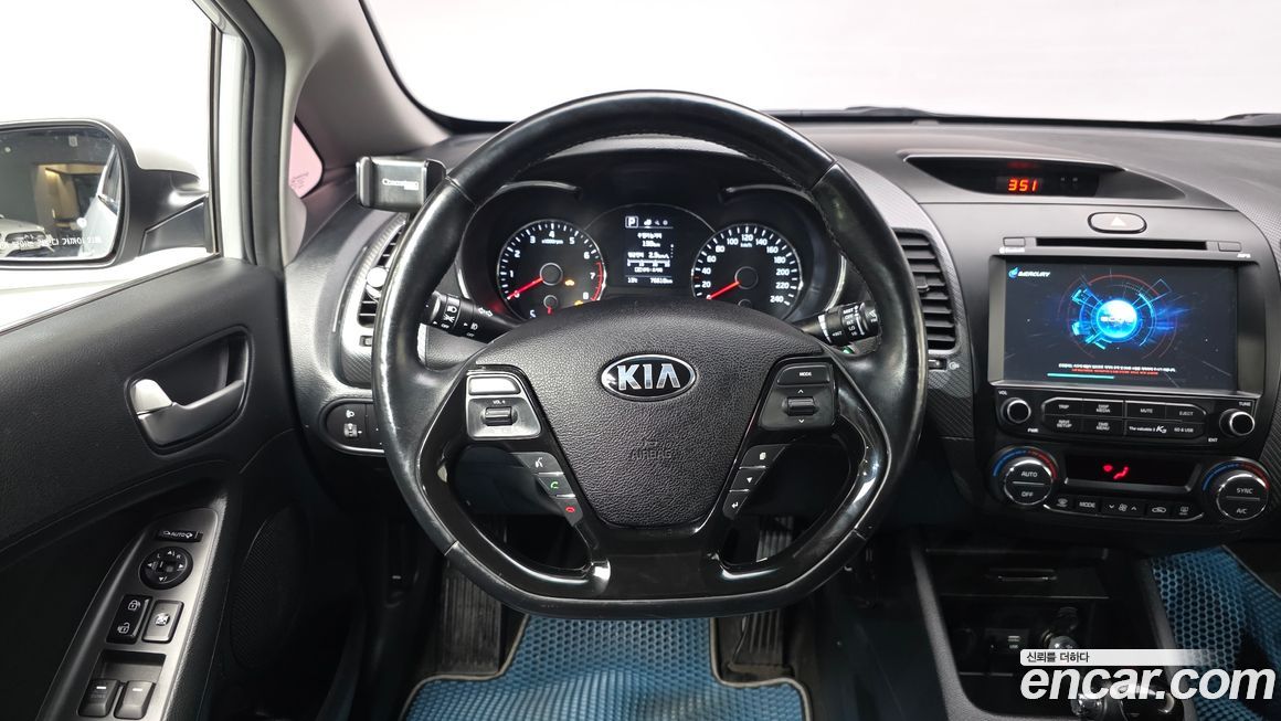 Kia K3 2016