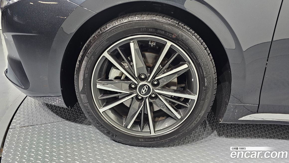 Hyundai Grandeur 2021