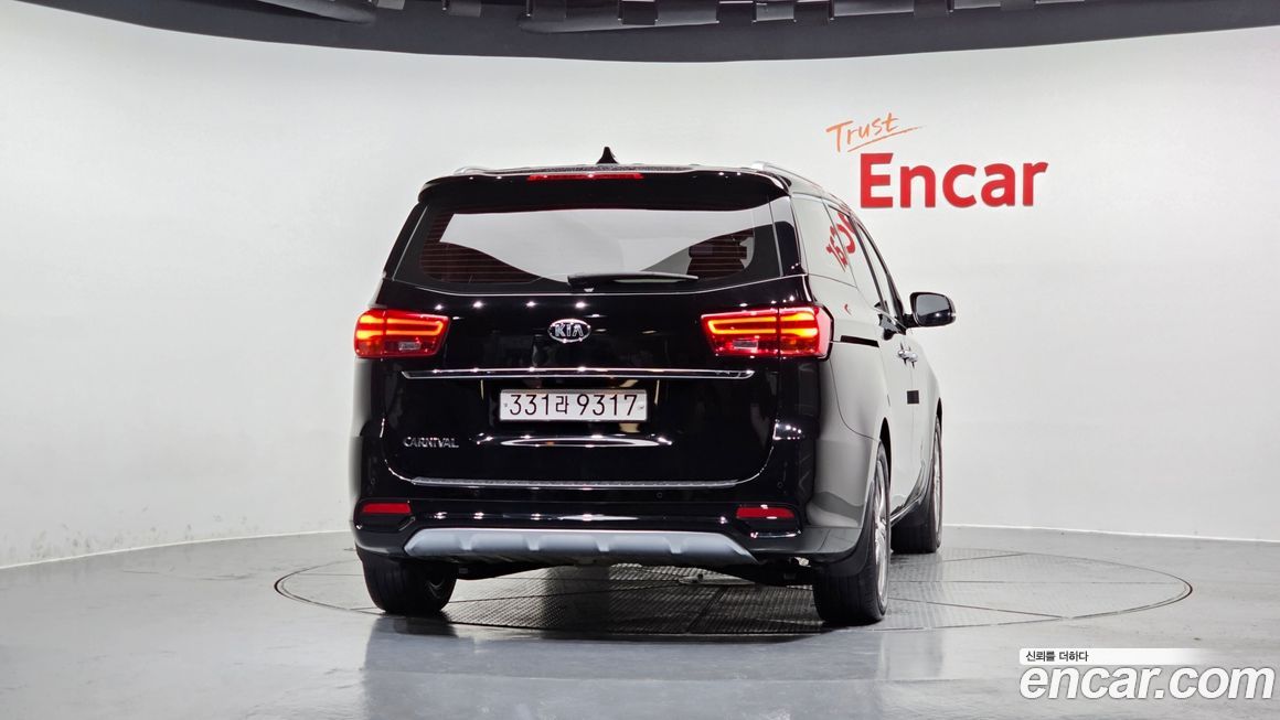 Kia Canival 2019