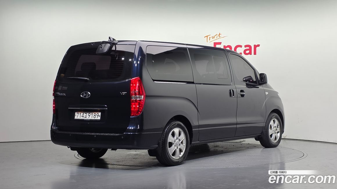 Hyundai Starex 2019