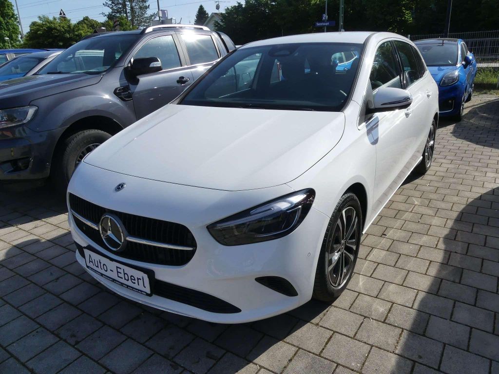 Mercedes-Benz B 200 2024