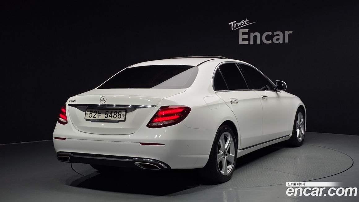 Mercedes-Benz E-Class 2018