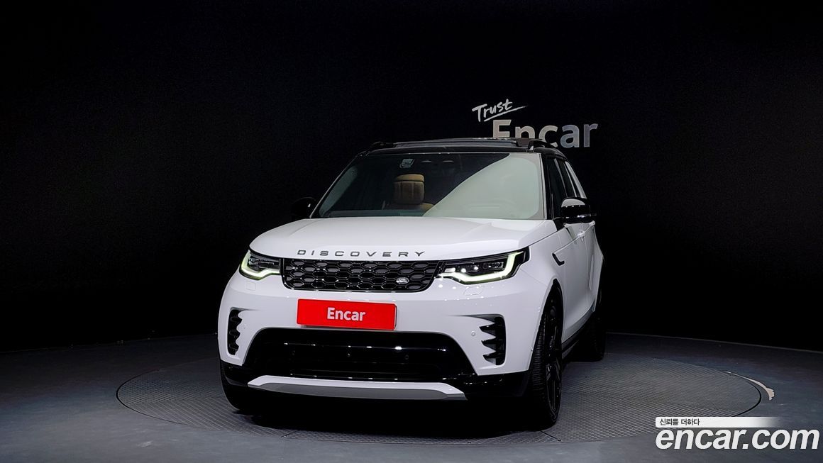 Land Rover Discovery 2024