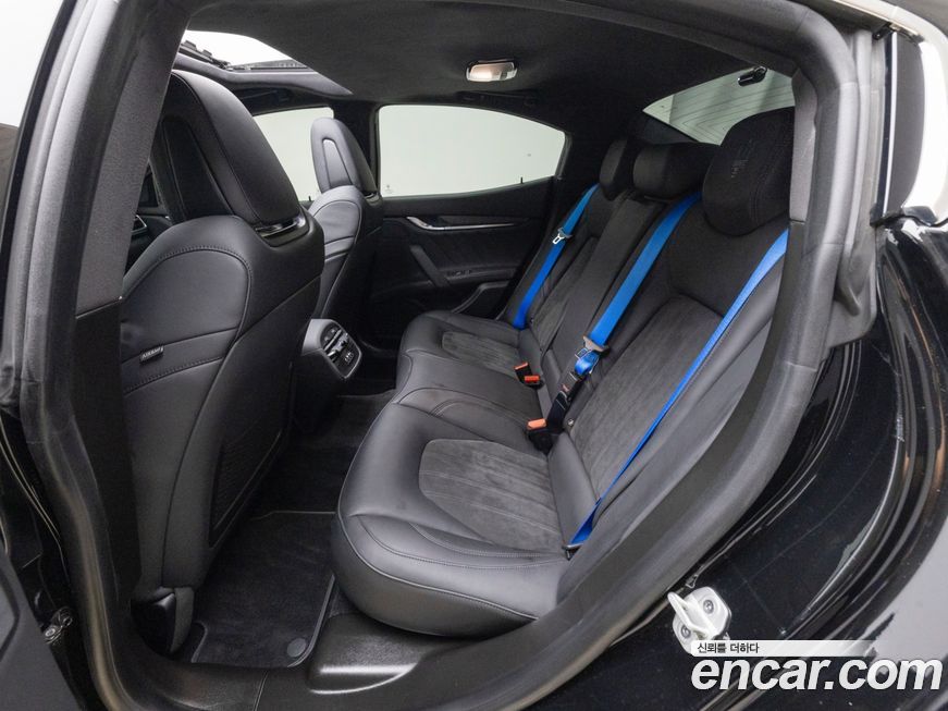 Maserati Ghibli 2022