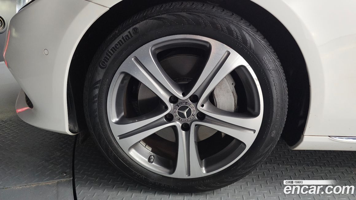 Mercedes-Benz E-Class 2018