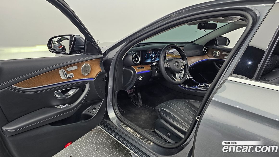 Mercedes-Benz E-Class 2017