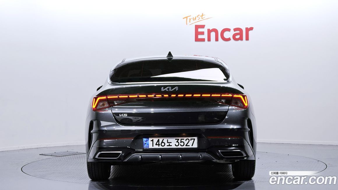 Kia K5 2023