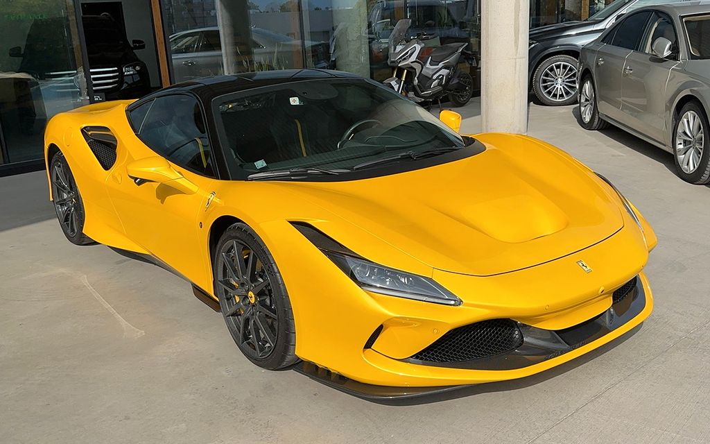 Ferrari F8 2021