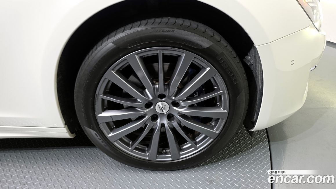 Maserati Ghibli 2022