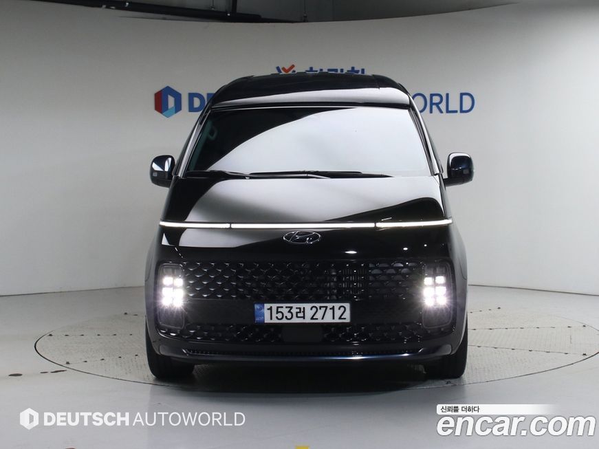 Hyundai Staria 2024