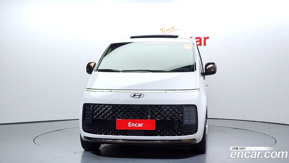 Hyundai Staria 2023