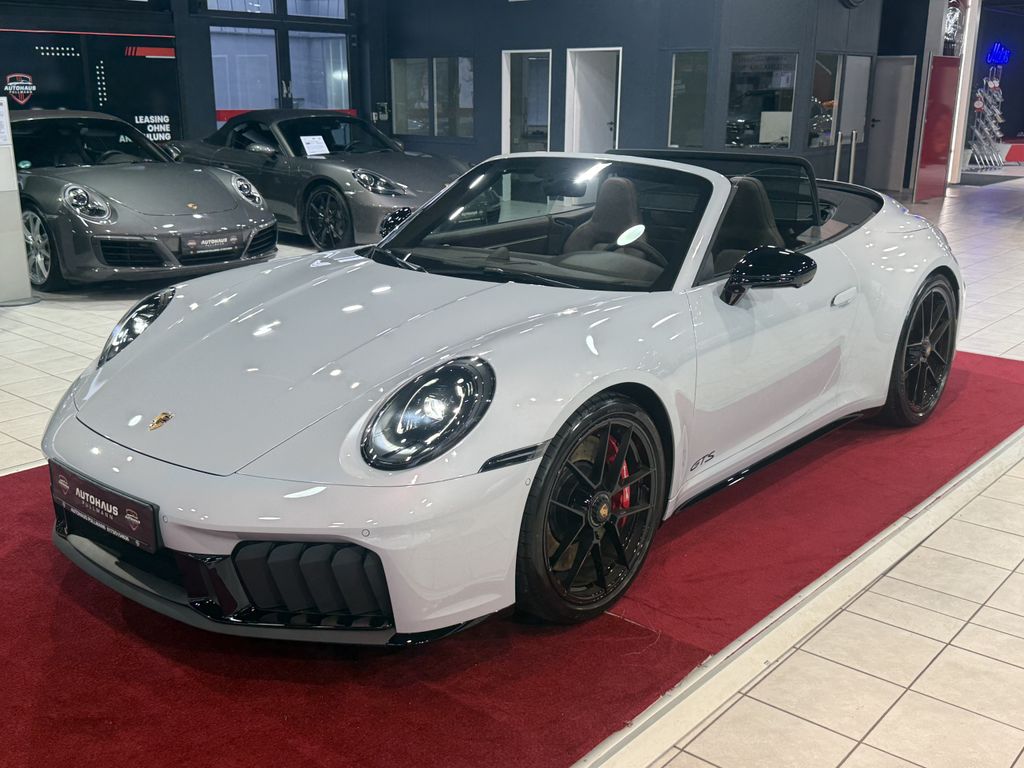 Porsche 911 2025