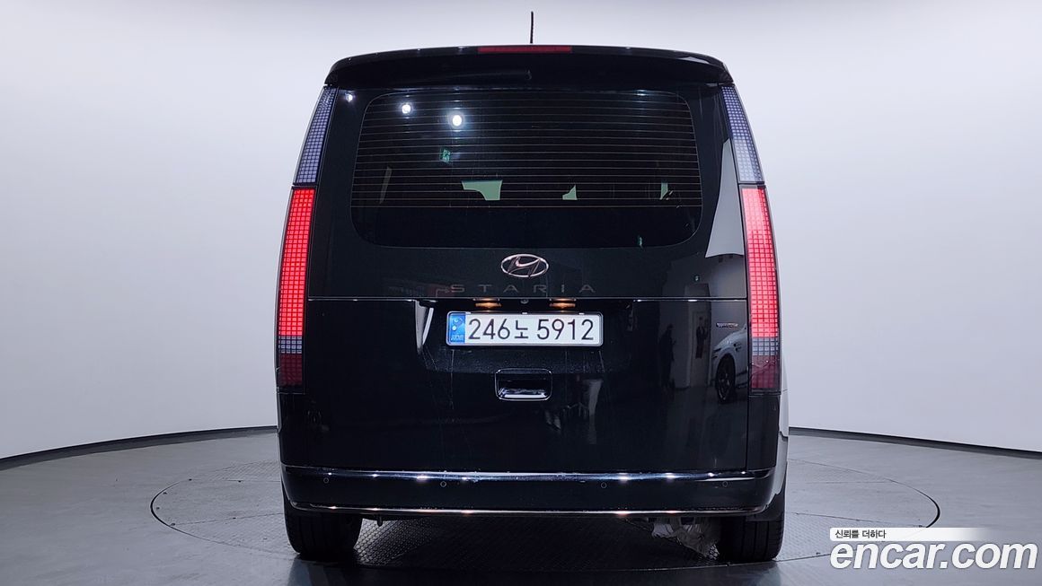Hyundai Staria 2022