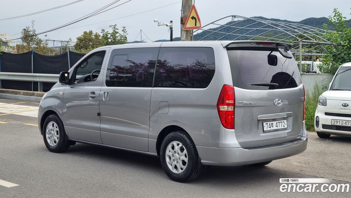 Hyundai Starex 2011