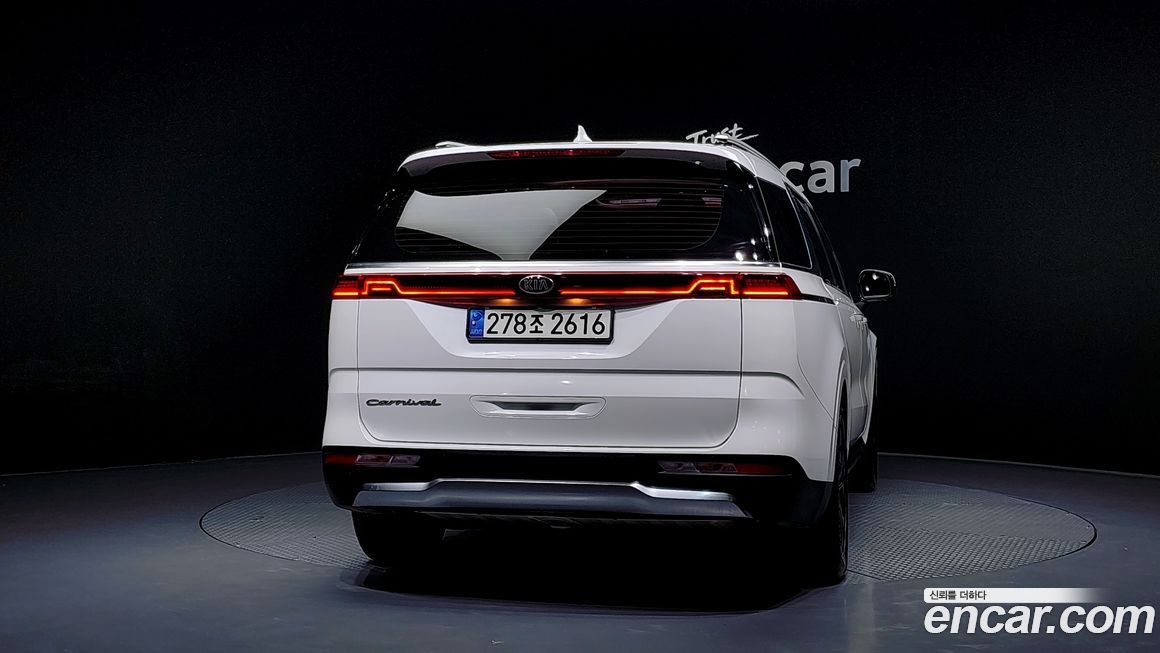 Kia Canival 2021