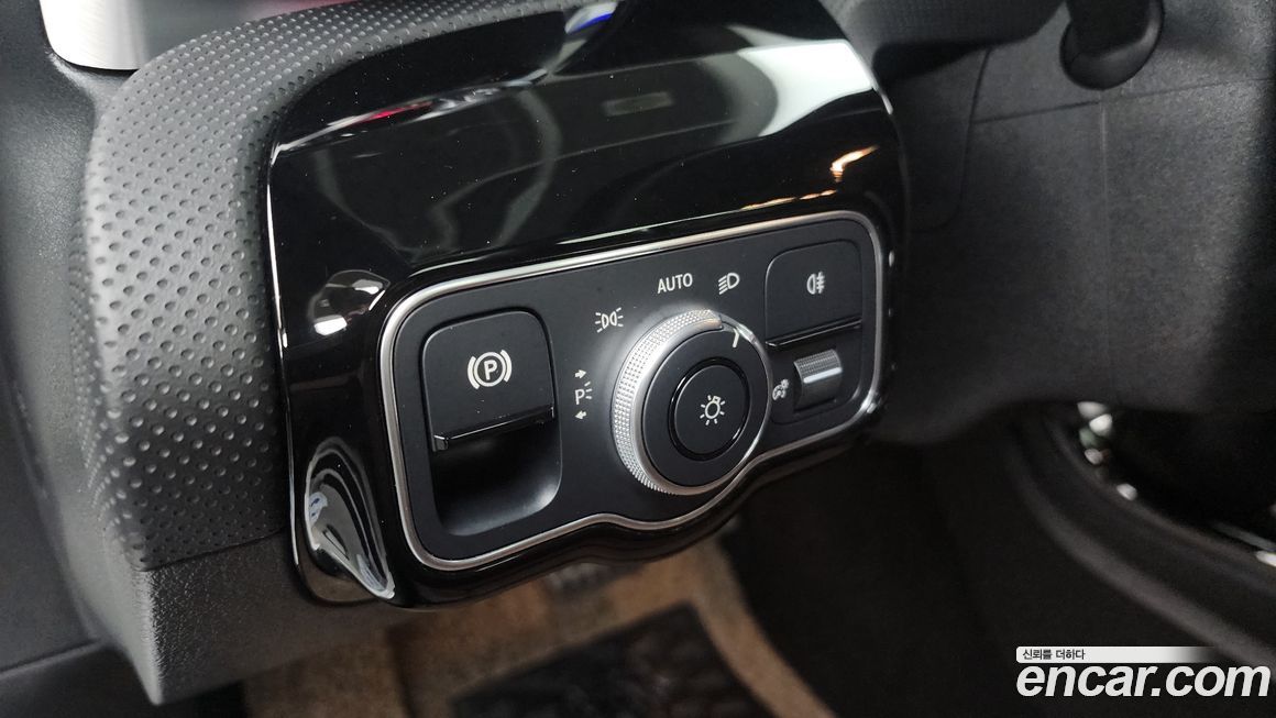 Mercedes-Benz CLA-Class 2023