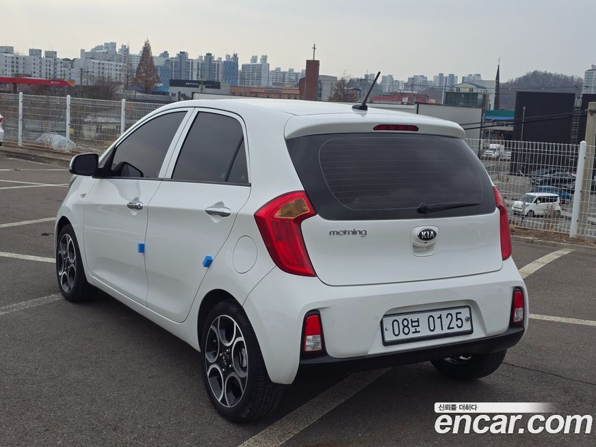 Kia morning 2016