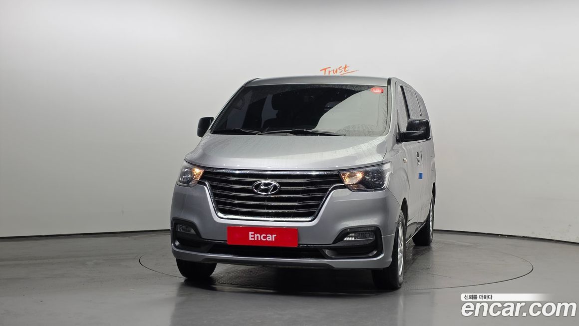 Hyundai Starex 2021
