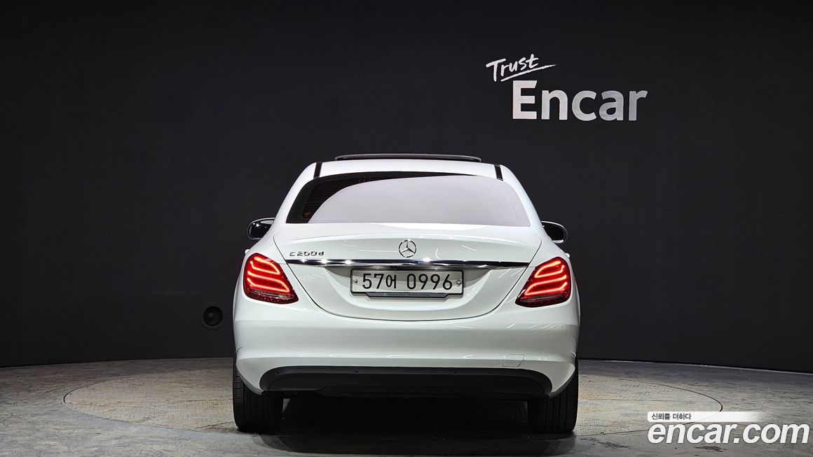 Mercedes-Benz C-Class 2016