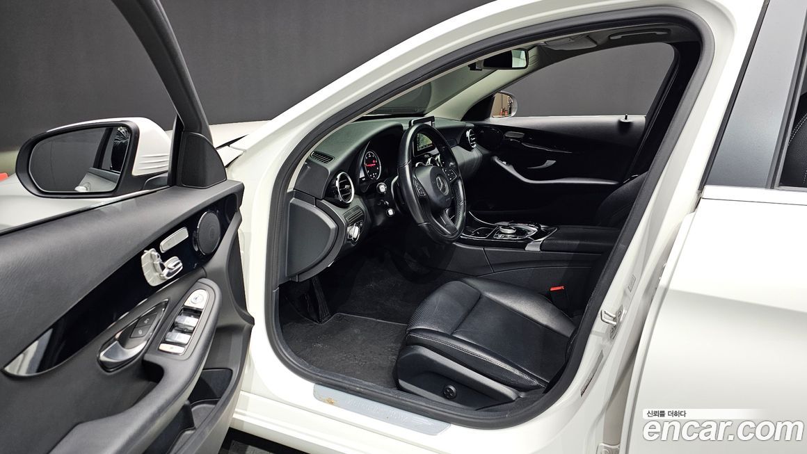 Mercedes-Benz C-Class 2016