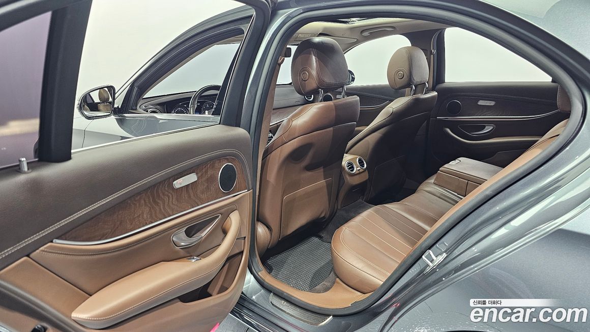 Mercedes-Benz E-Class 2017