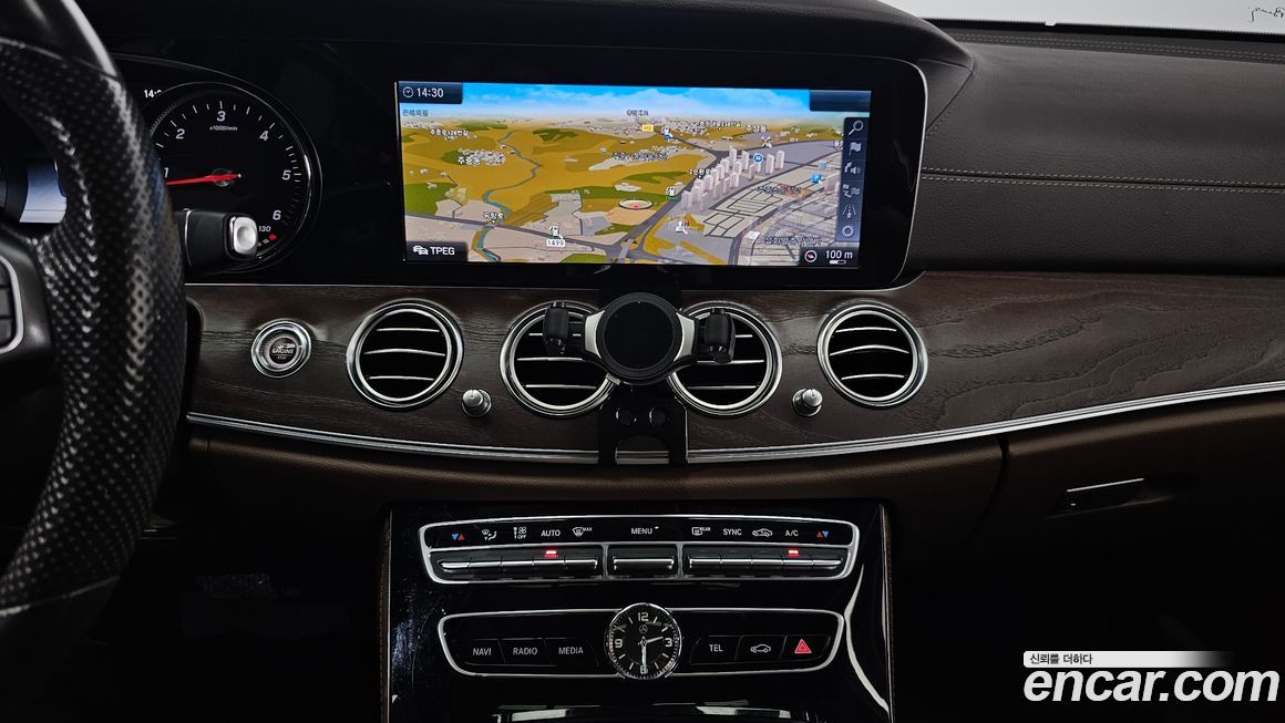 Mercedes-Benz E-Class 2017