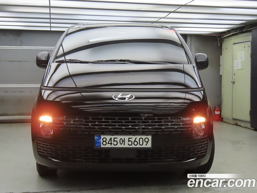 Hyundai Staria 2022