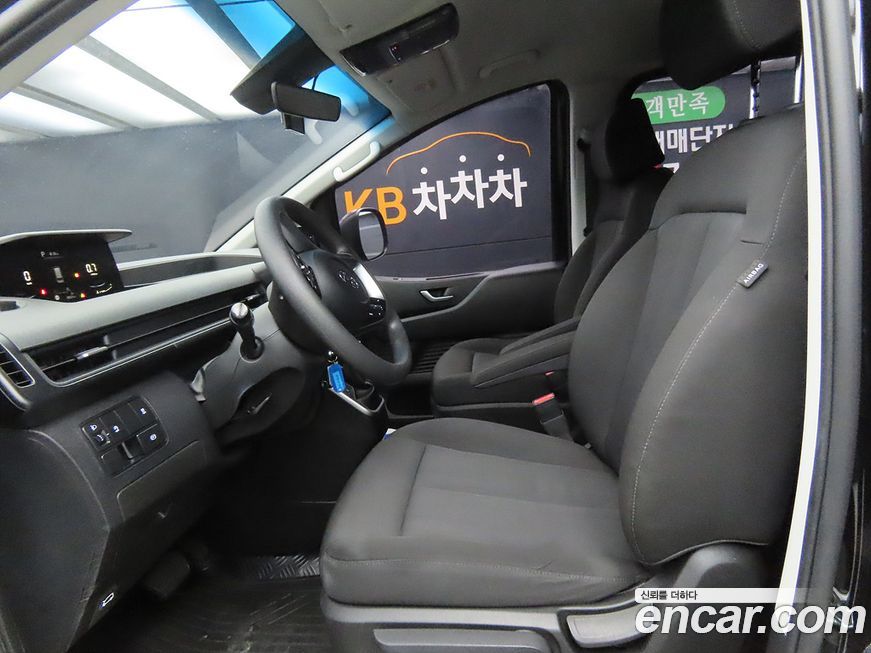Hyundai Staria 2022