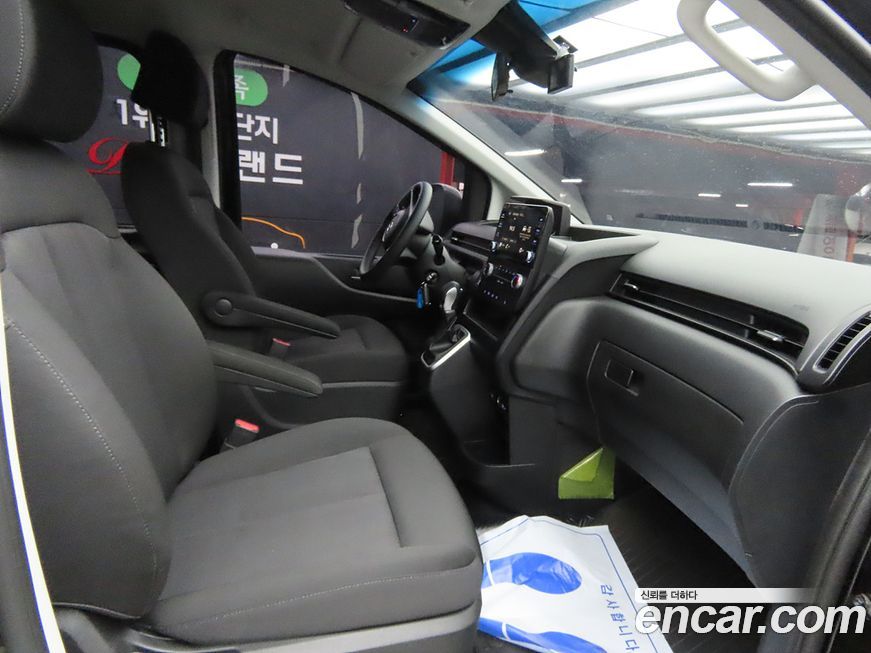 Hyundai Staria 2022