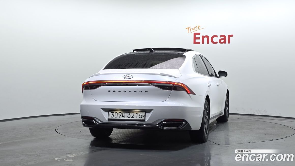 Hyundai Grandeur 2020