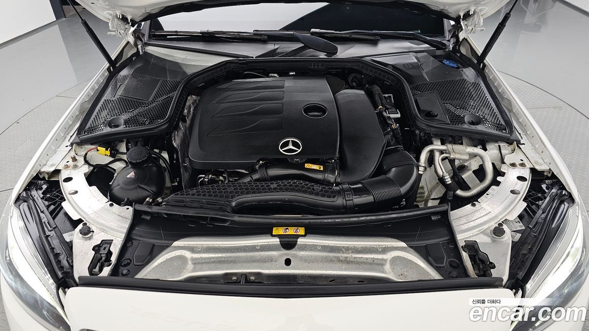 Mercedes-Benz C-Class 2019