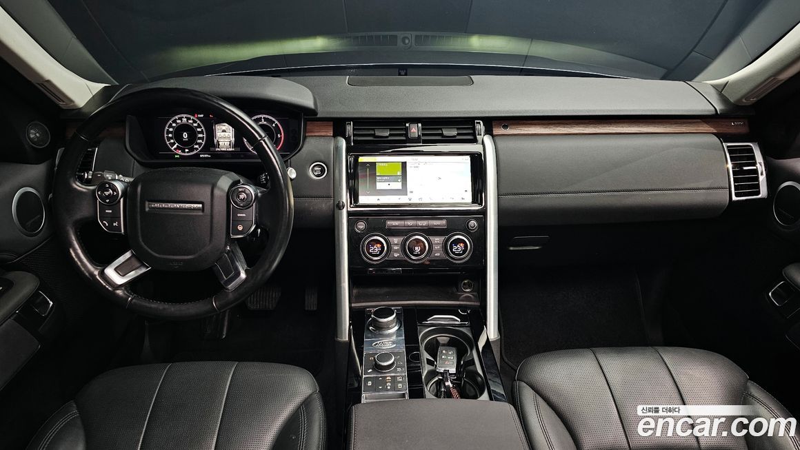 Land Rover Discovery 2018