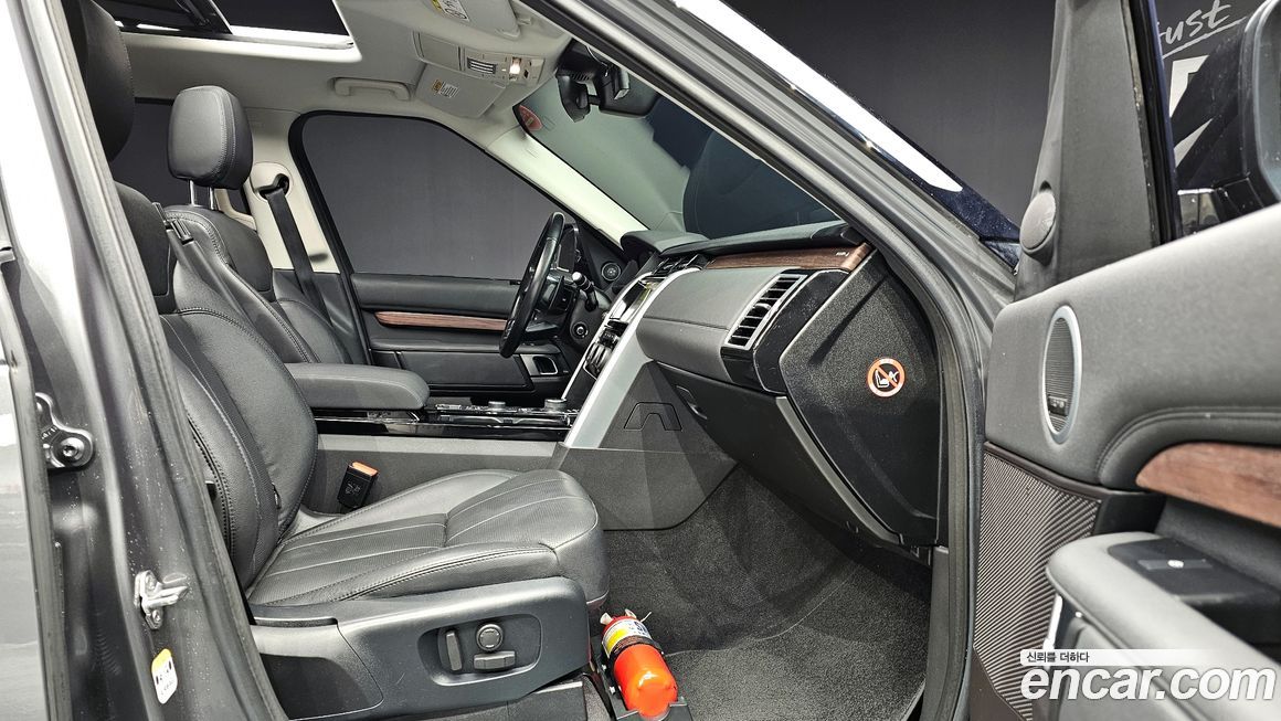 Land Rover Discovery 2018