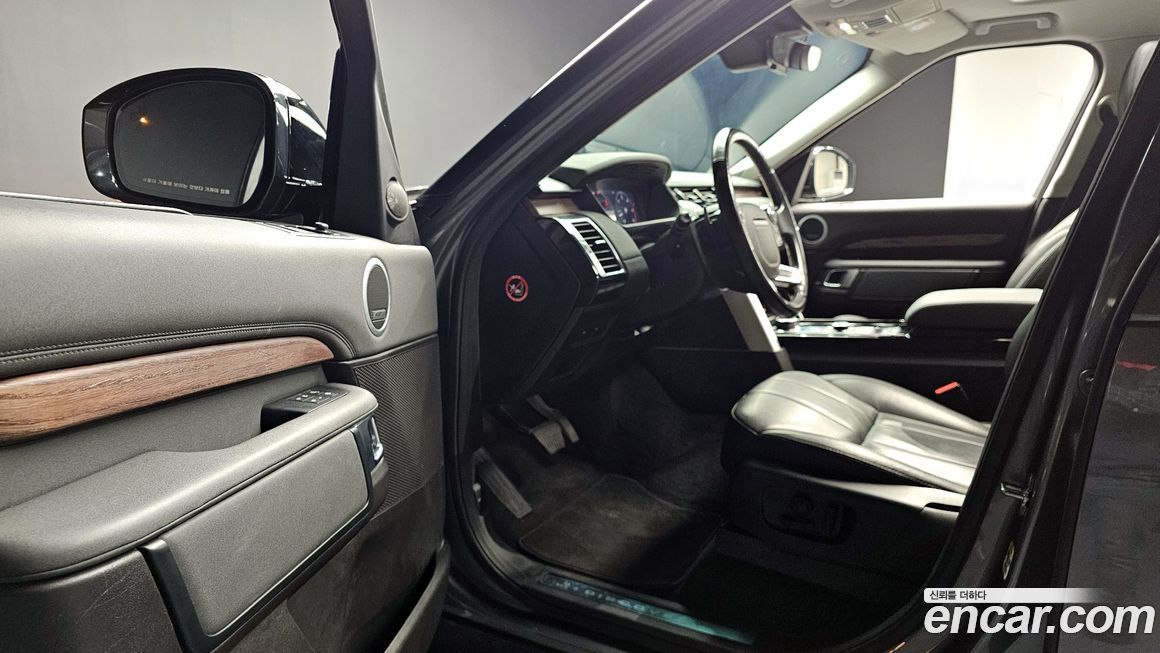 Land Rover Discovery 2018