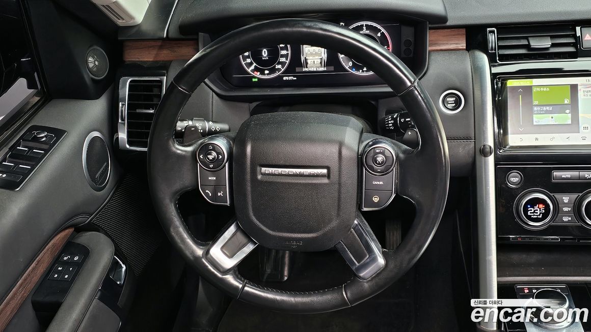 Land Rover Discovery 2018