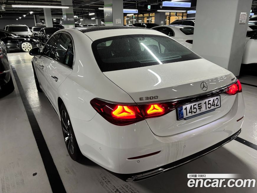 Mercedes-Benz E-Class 2025