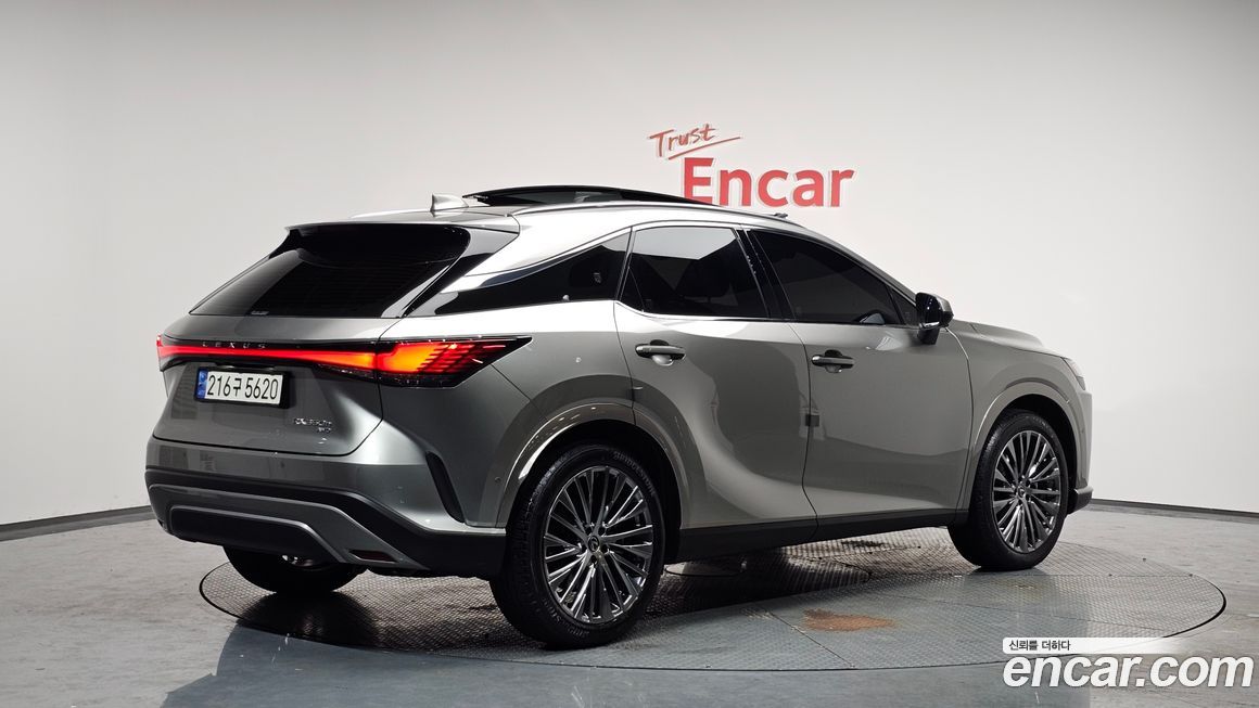 Lexus RX 2025