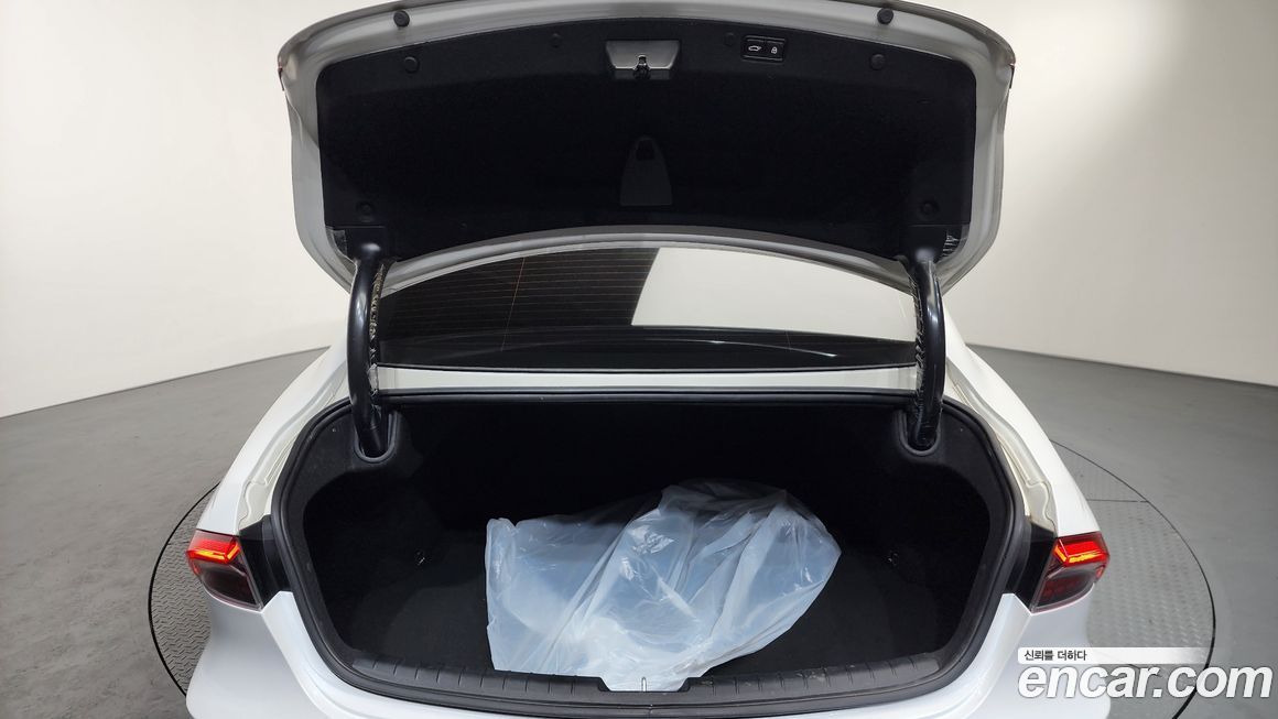 Hyundai Grandeur 2021