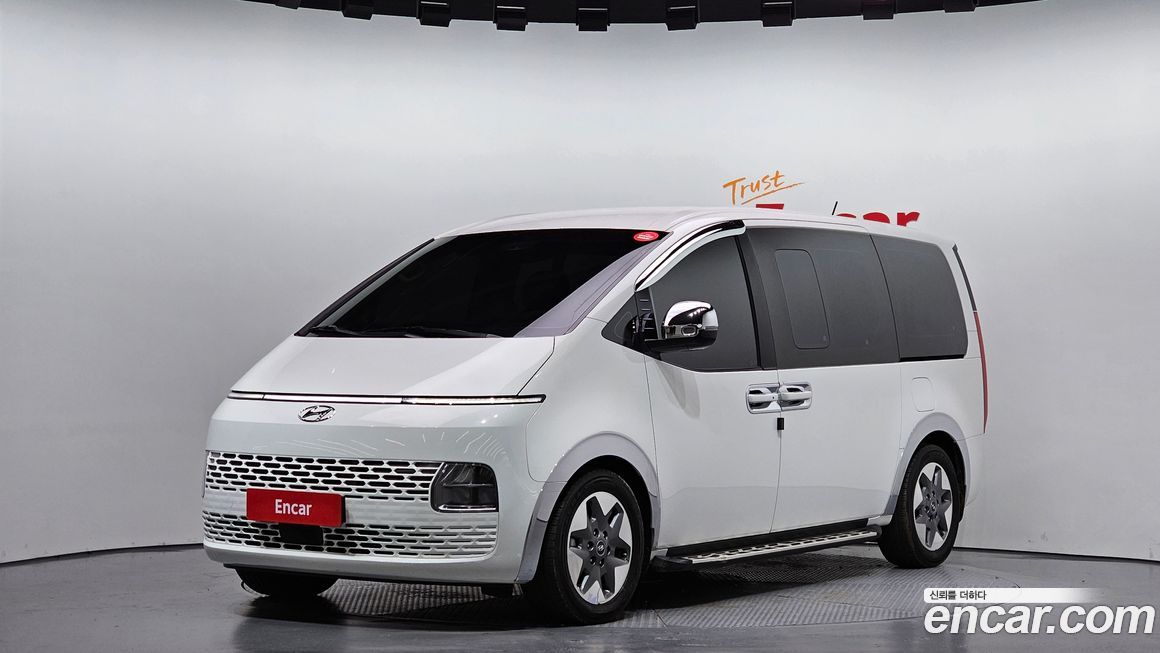 Hyundai Staria 2023