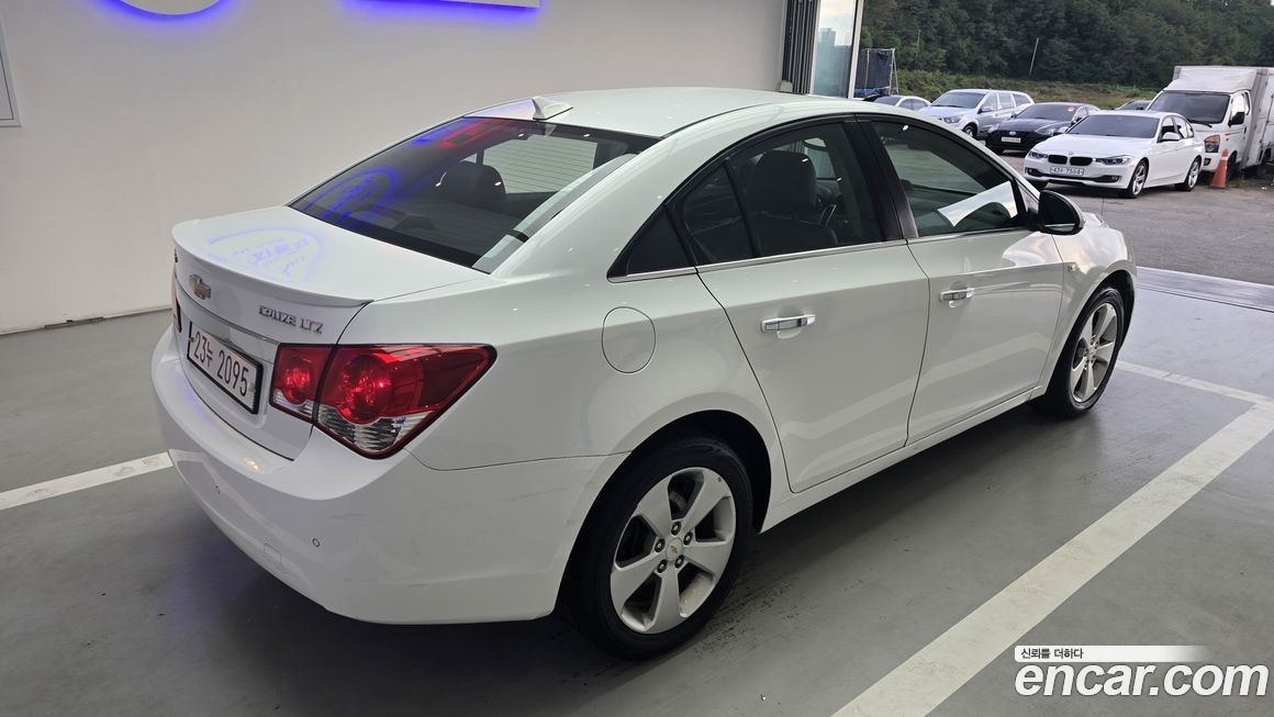 ChevroletGMDaewoo Cruze 2012