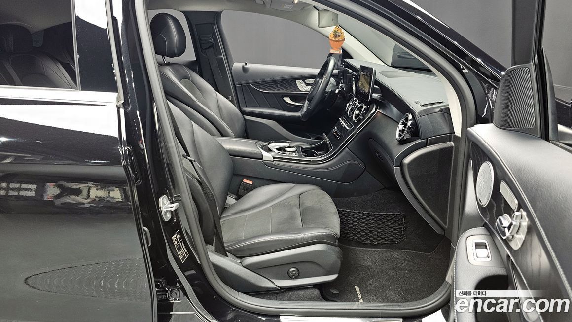 Mercedes-Benz GLC-Class 2018