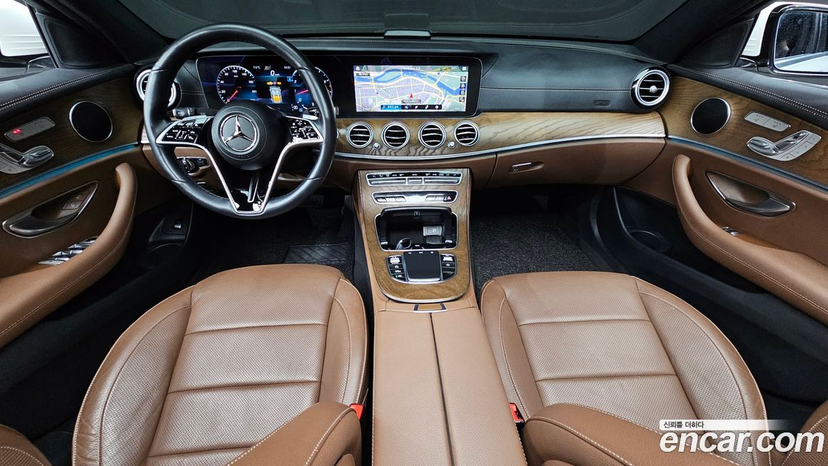 Mercedes-Benz E-Class 2021