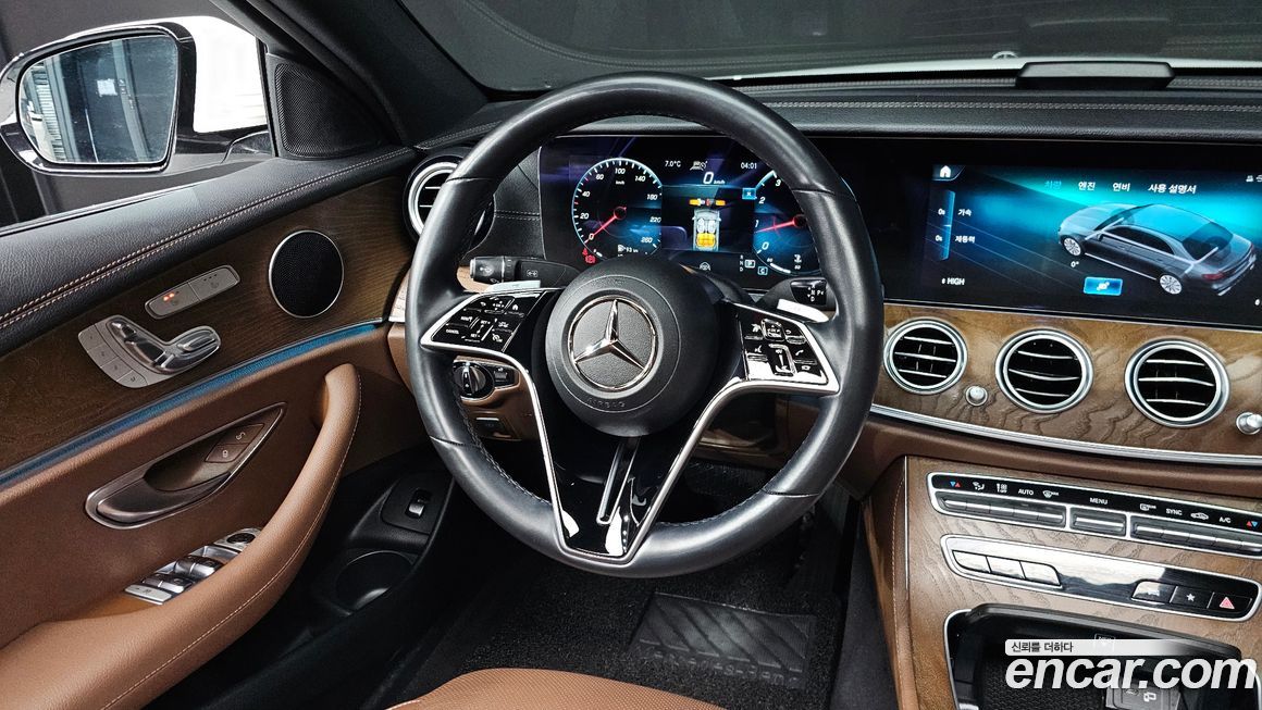 Mercedes-Benz E-Class 2021