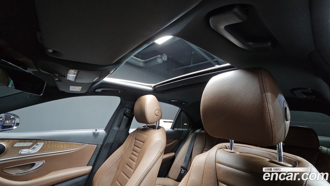 Mercedes-Benz E-Class 2021