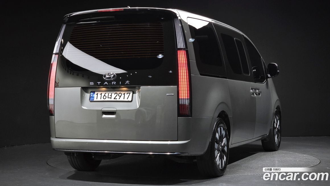Hyundai Staria 2023