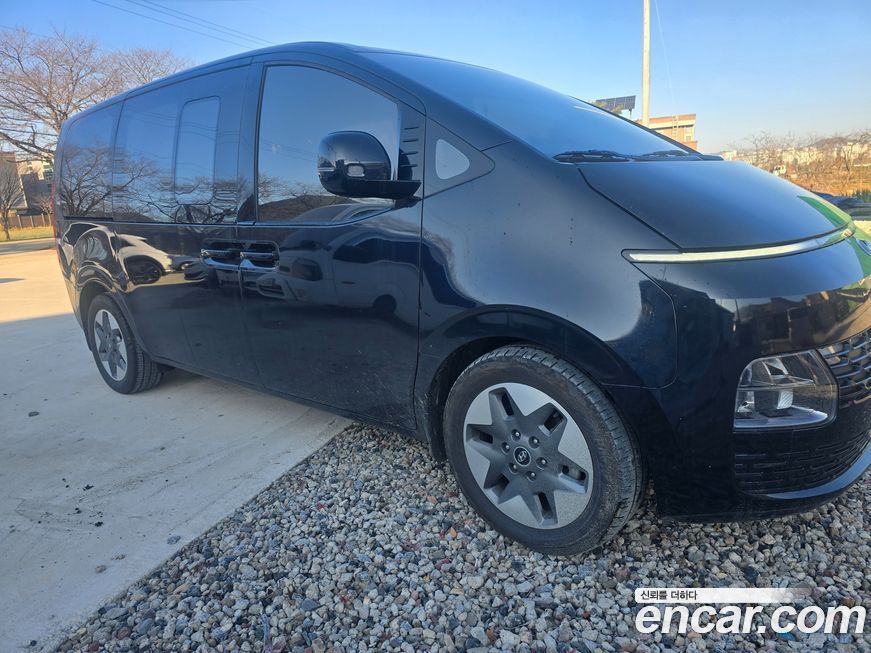 Hyundai Staria 2023