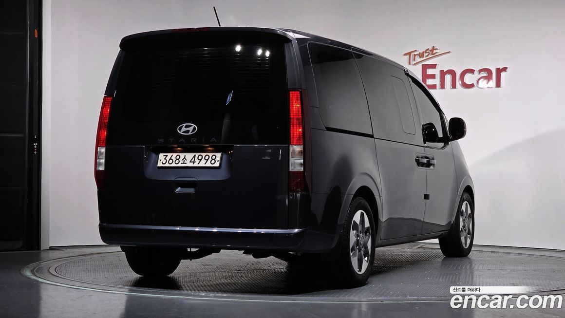 Hyundai Staria 2022