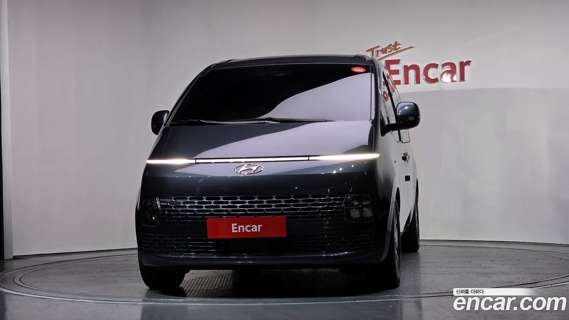 Hyundai Staria 2022
