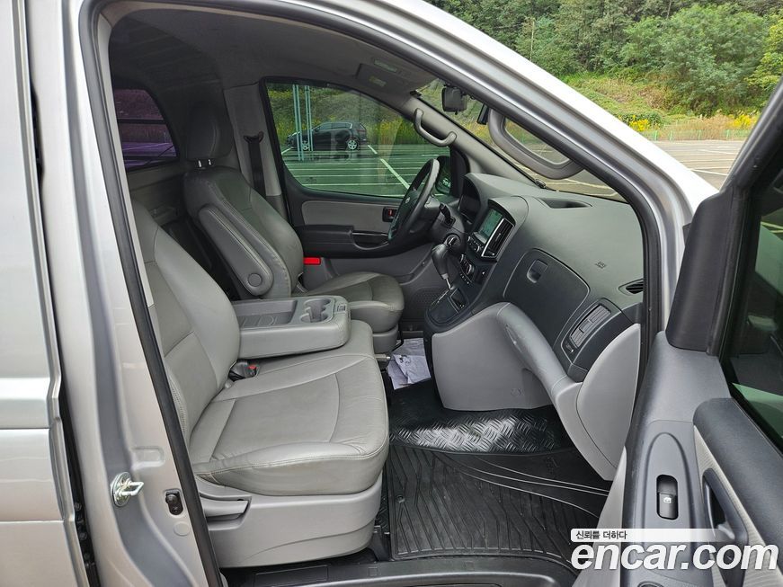 Hyundai Starex 2016