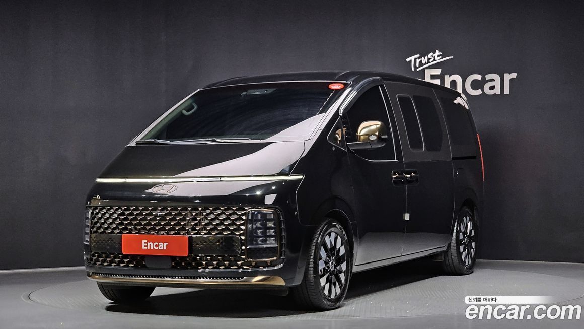 Hyundai Staria 2025